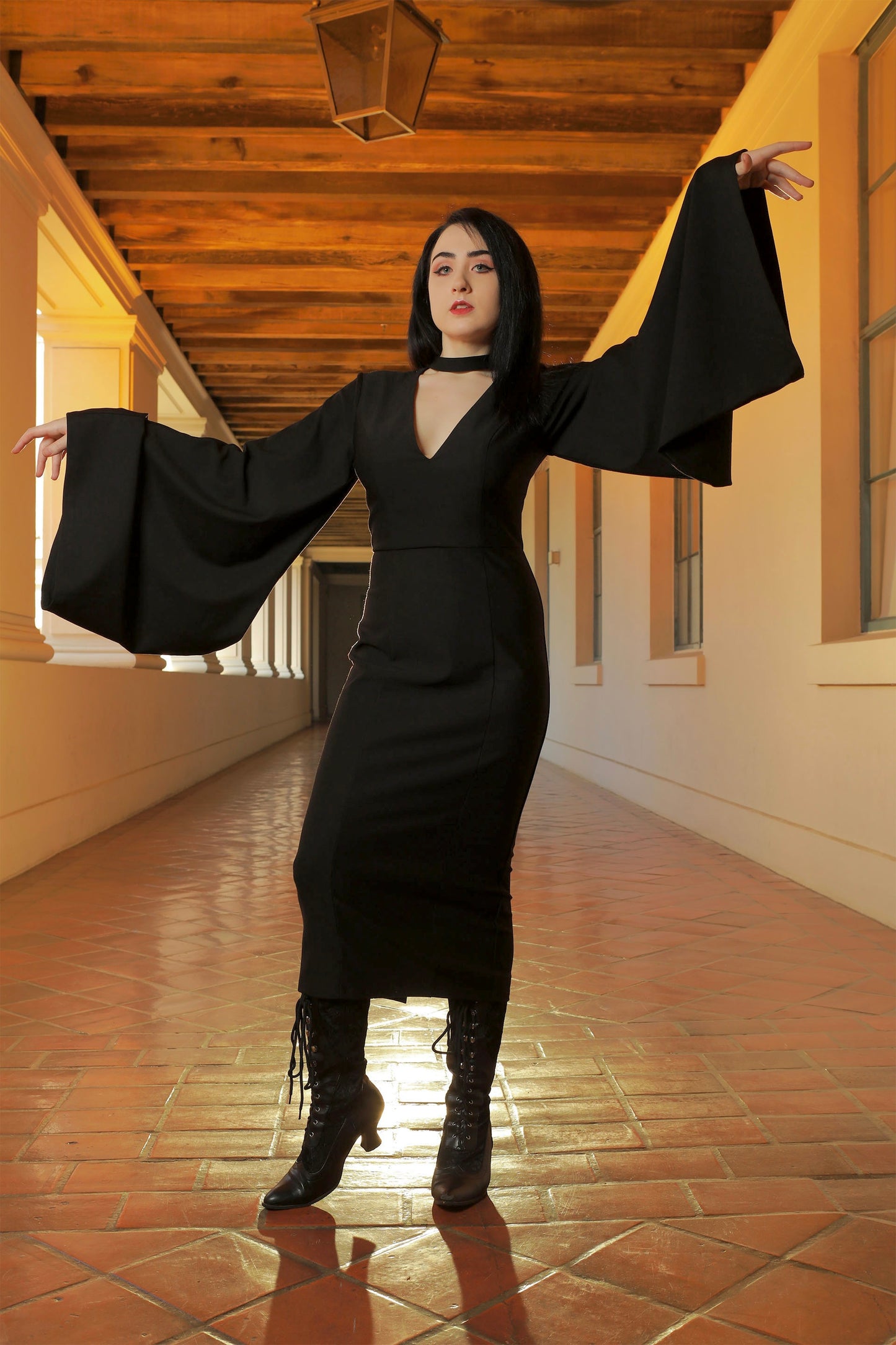 FALLEN WIGGLE DRESS